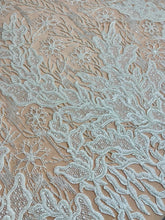 Dantela Ivory cu Model Floral, cu Perle si Paiete